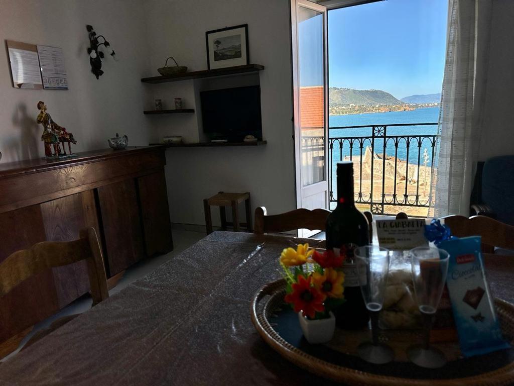 Molo Sea View Apartment เชฟาลู ภายนอก รูปภาพ